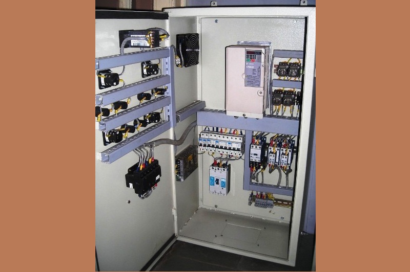 Variable Frequency Drives (VFD) & Modular PLCs